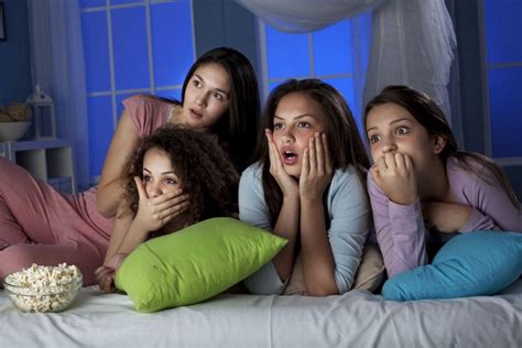 15 Cosas para que una pijamada sea la mejor noche。